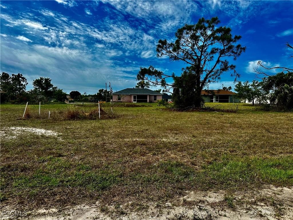 2212 NE 35th Street Cape Coral FL 33909 2026004883 image1
