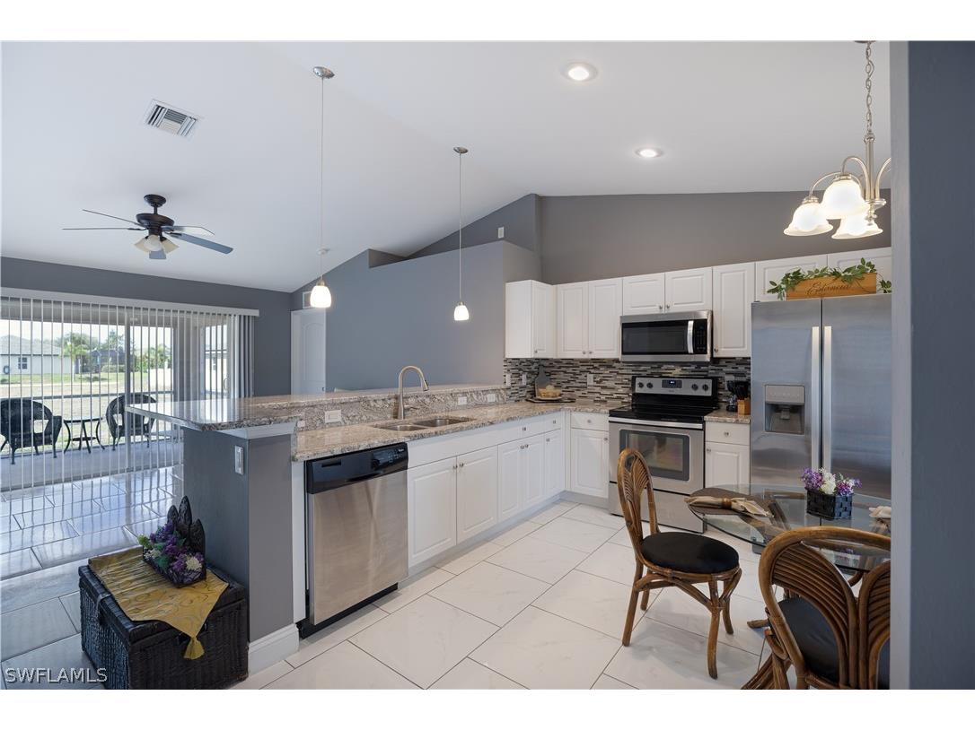 2212 NE 5th Avenue Cape Coral FL 33909 226009447 image6