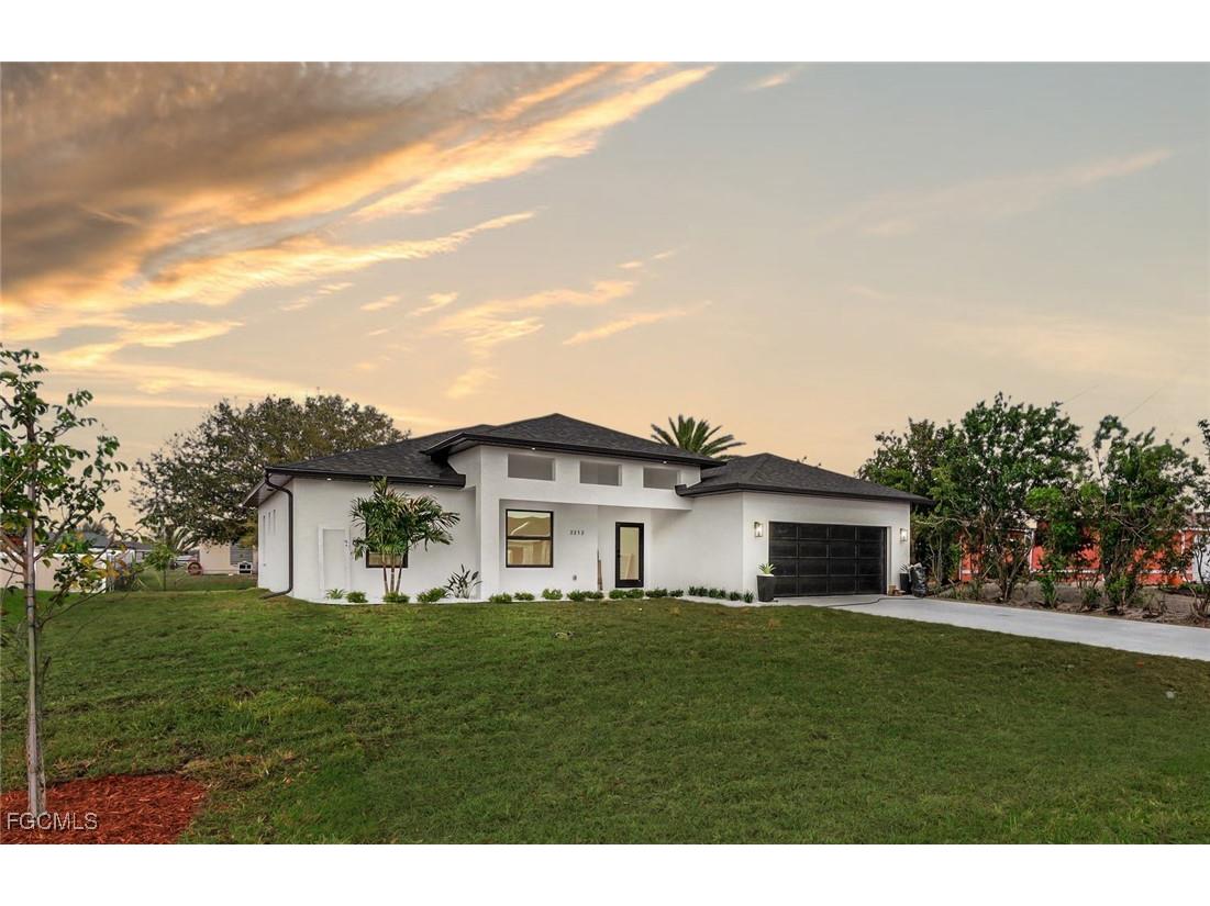 2212 NE 5th Place Cape Coral FL 33909 2026000628 image1