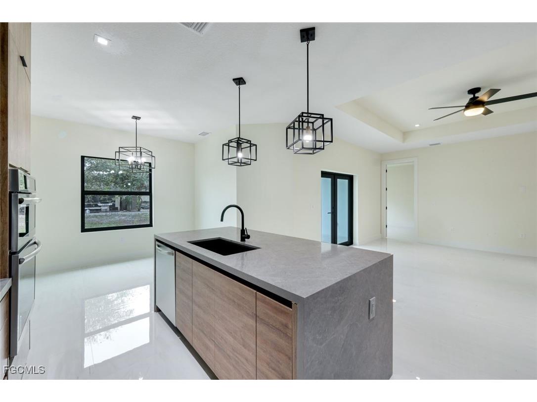 2212 NE 5th Place Cape Coral FL 33909 2026000628 image13