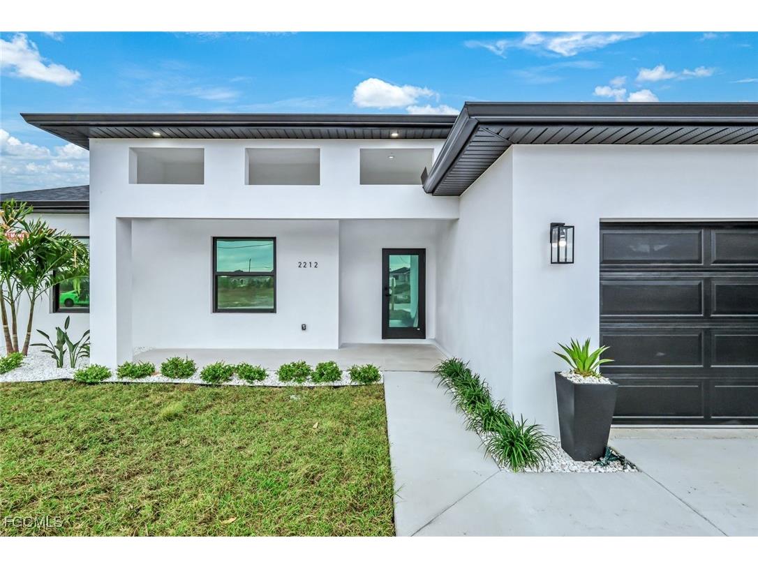 2212 NE 5th Place Cape Coral FL 33909 2026000628 image2