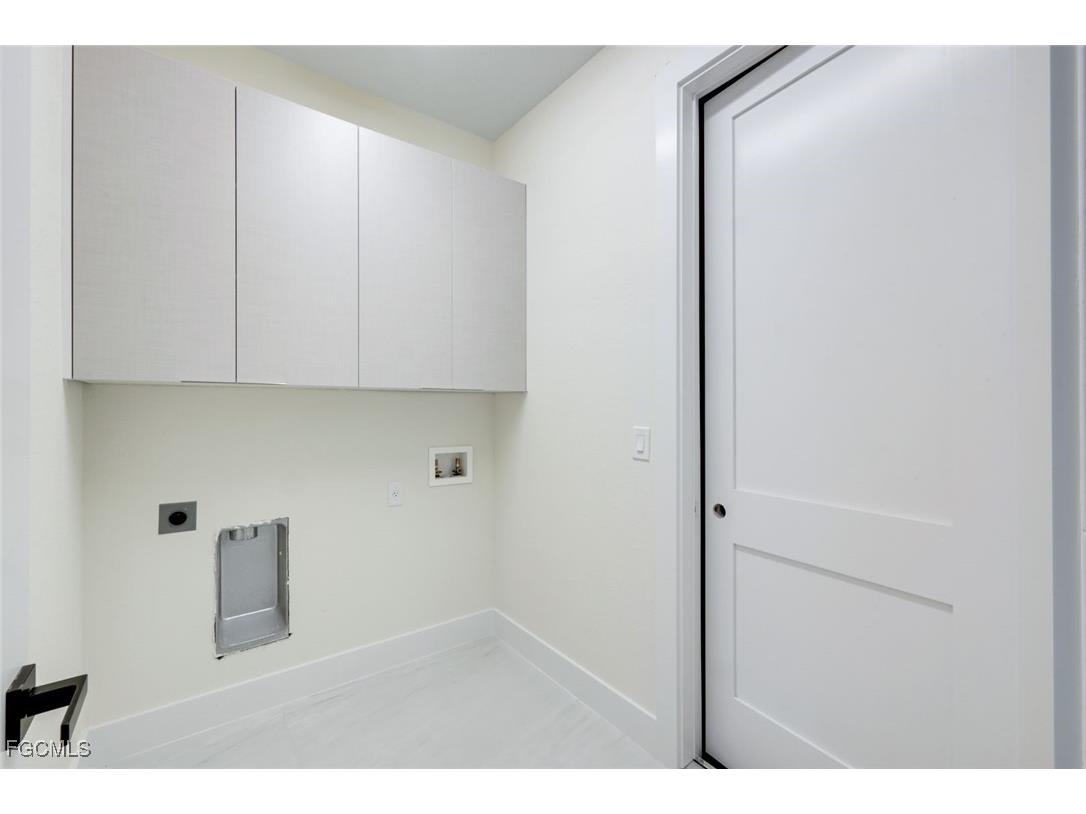 2212 NE 5th Place Cape Coral FL 33909 2026000628 image25