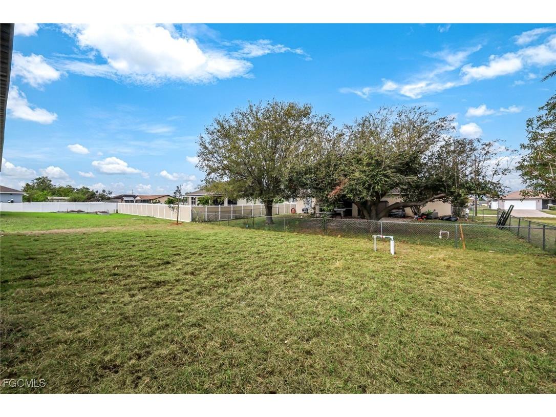 2212 NE 5th Place Cape Coral FL 33909 2026000628 image30