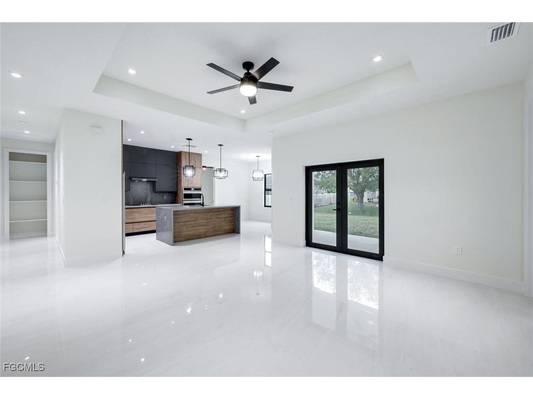 2212 NE 5th Place Cape Coral FL 33909 2026000628 image4