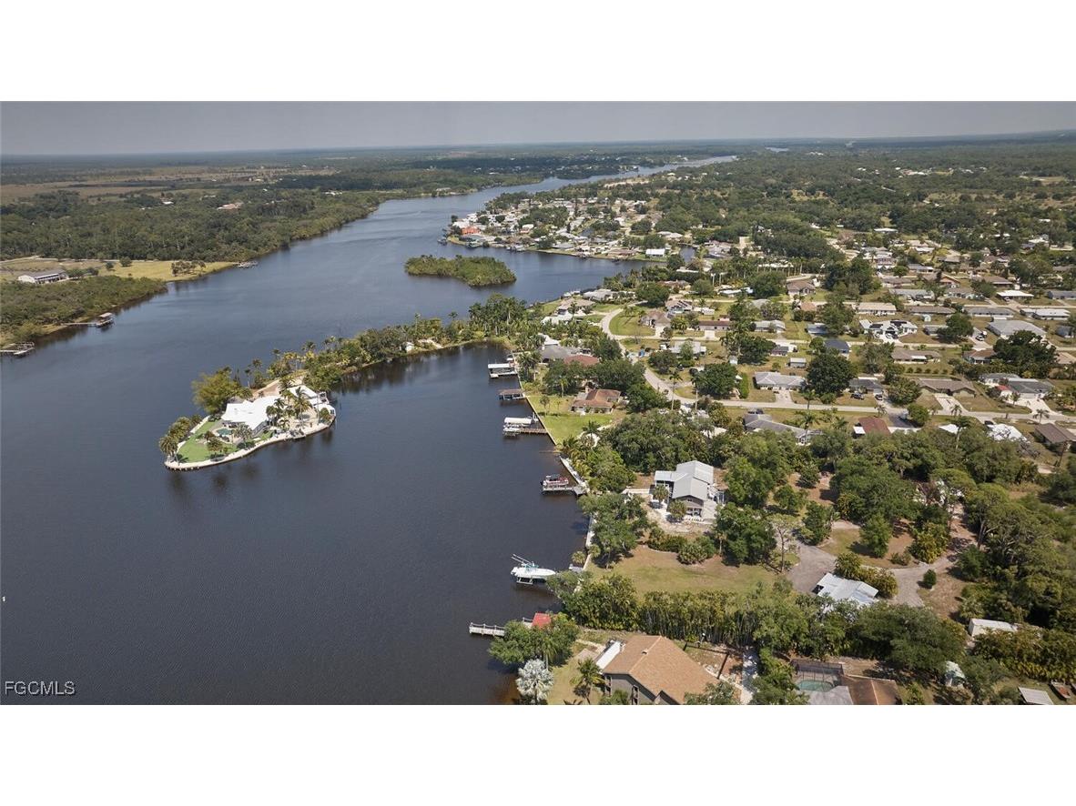 2212 River Pine Drive Fort Myers FL 33905 2026002669 image5