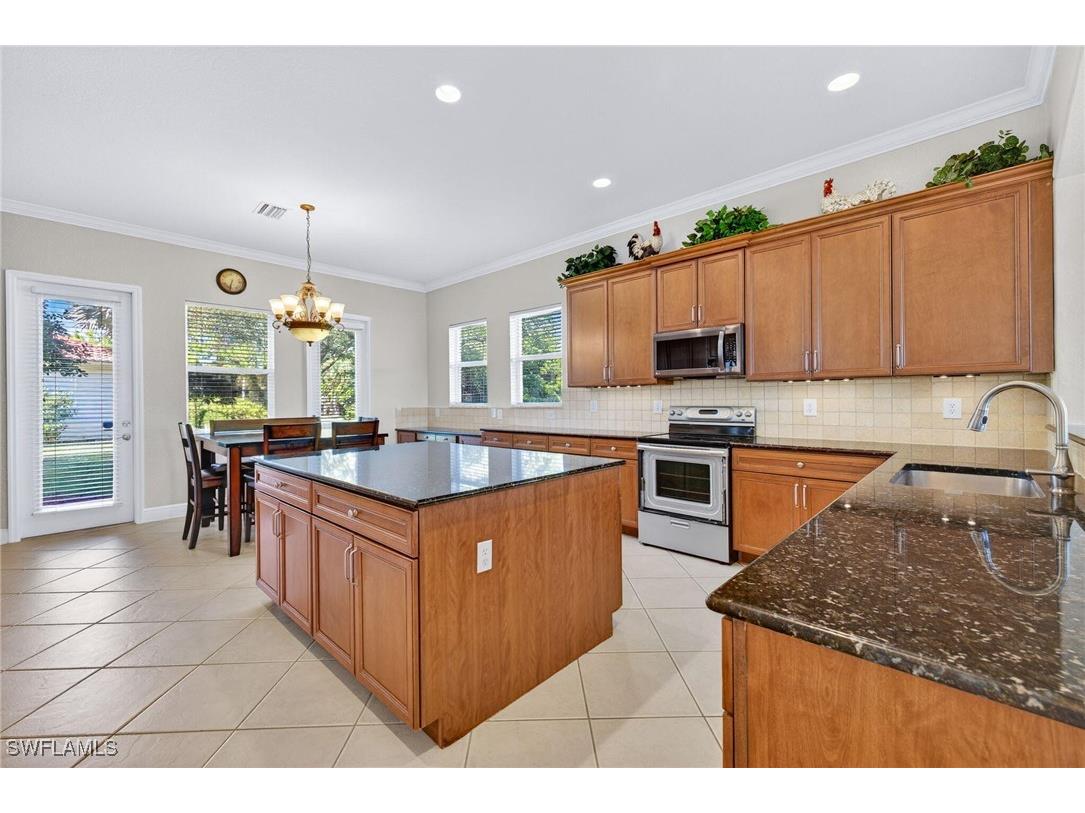 2212 Vardin Place Naples FL 34120 225083814 image10