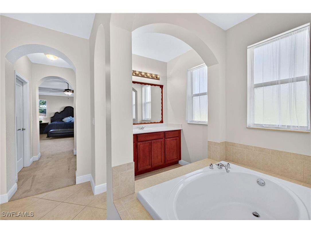 2212 Vardin Place Naples FL 34120 225083814 image20