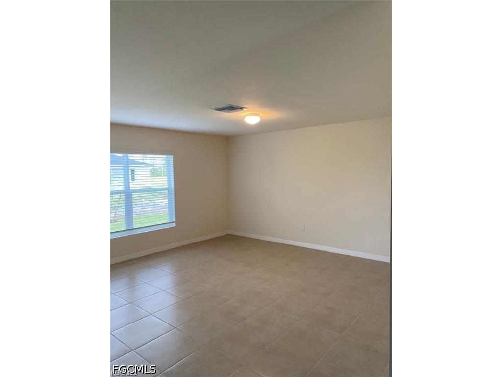2213 NE 33rd Street Cape Coral FL 33909 2026018666 image14