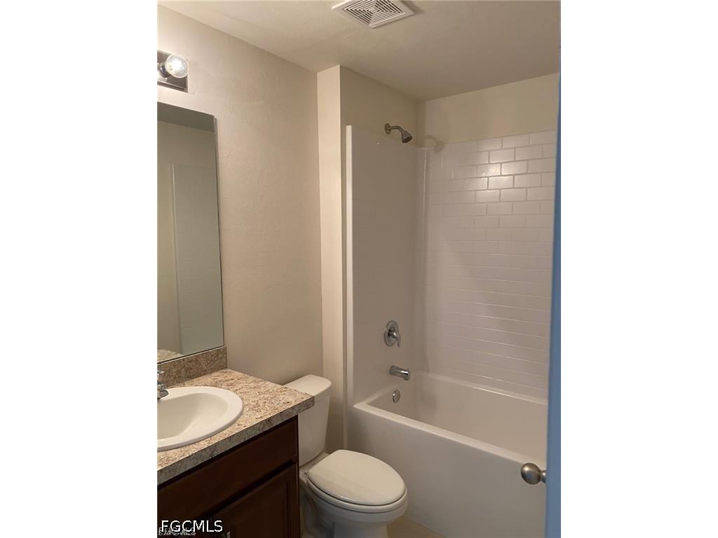 2213 NE 33rd Street Cape Coral FL 33909 2026018666 image18