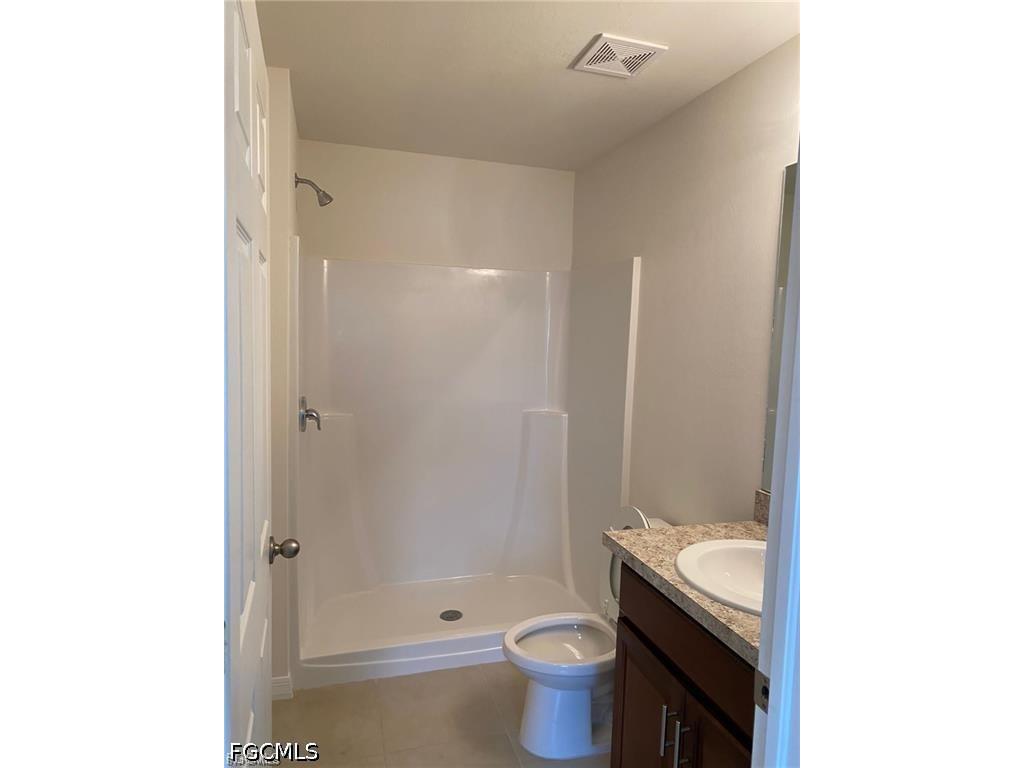 2213 NE 33rd Street Cape Coral FL 33909 2026018666 image19
