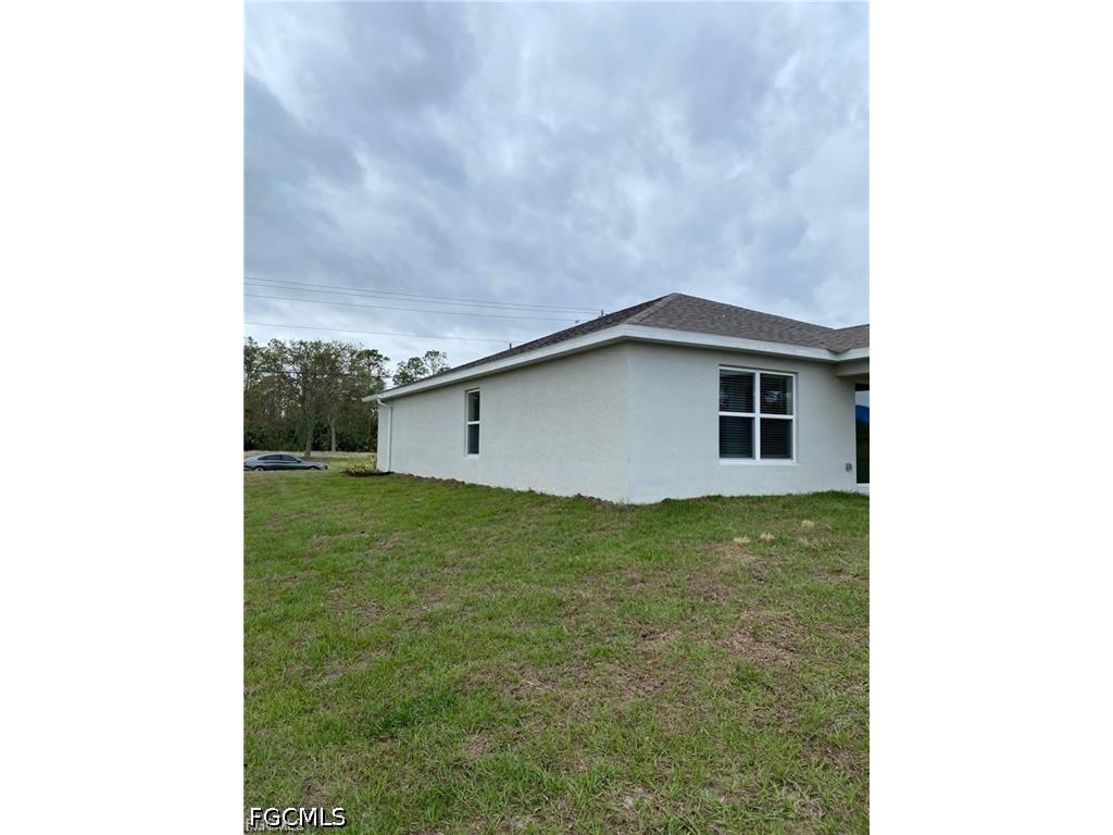 2213 NE 33rd Street Cape Coral FL 33909 2026018666 image3