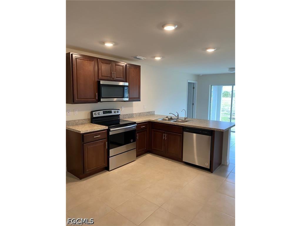 2213 NE 33rd Street Cape Coral FL 33909 2026018666 image6