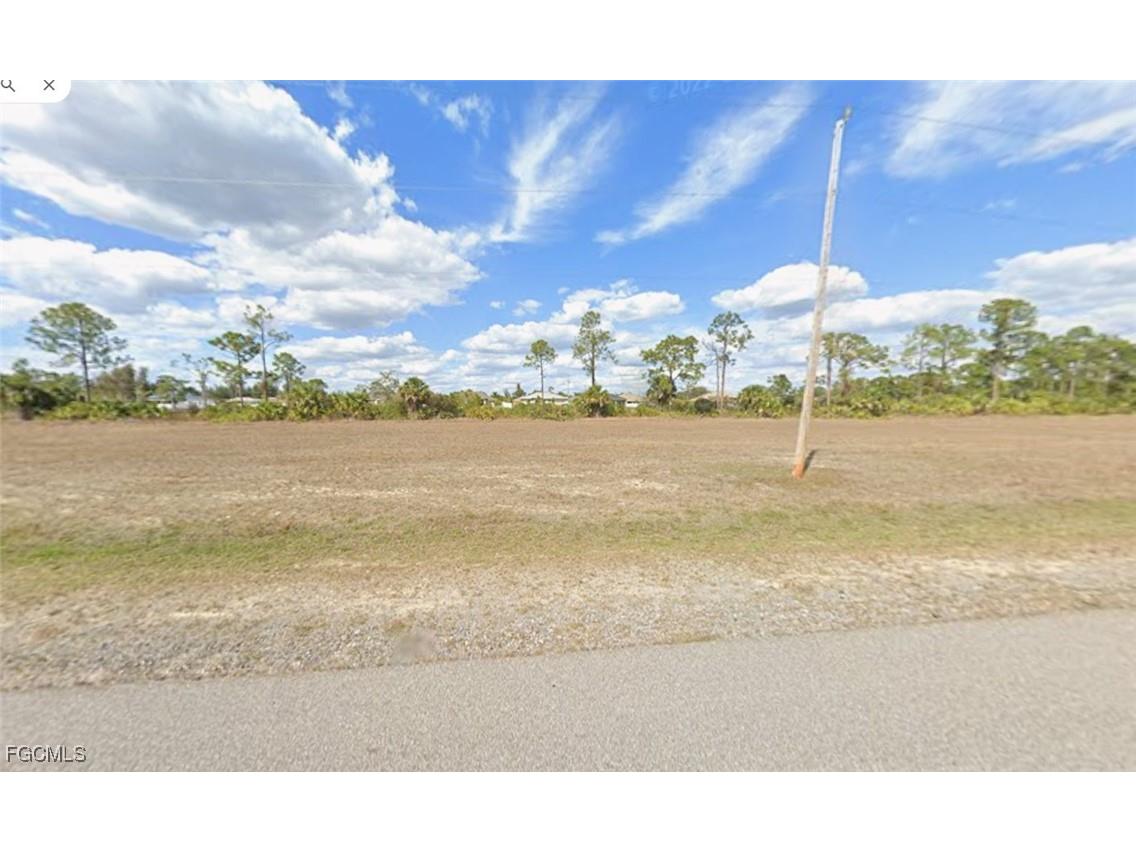 2213 NE 33rd Terrace Cape Coral FL 33909 2025013398 image1