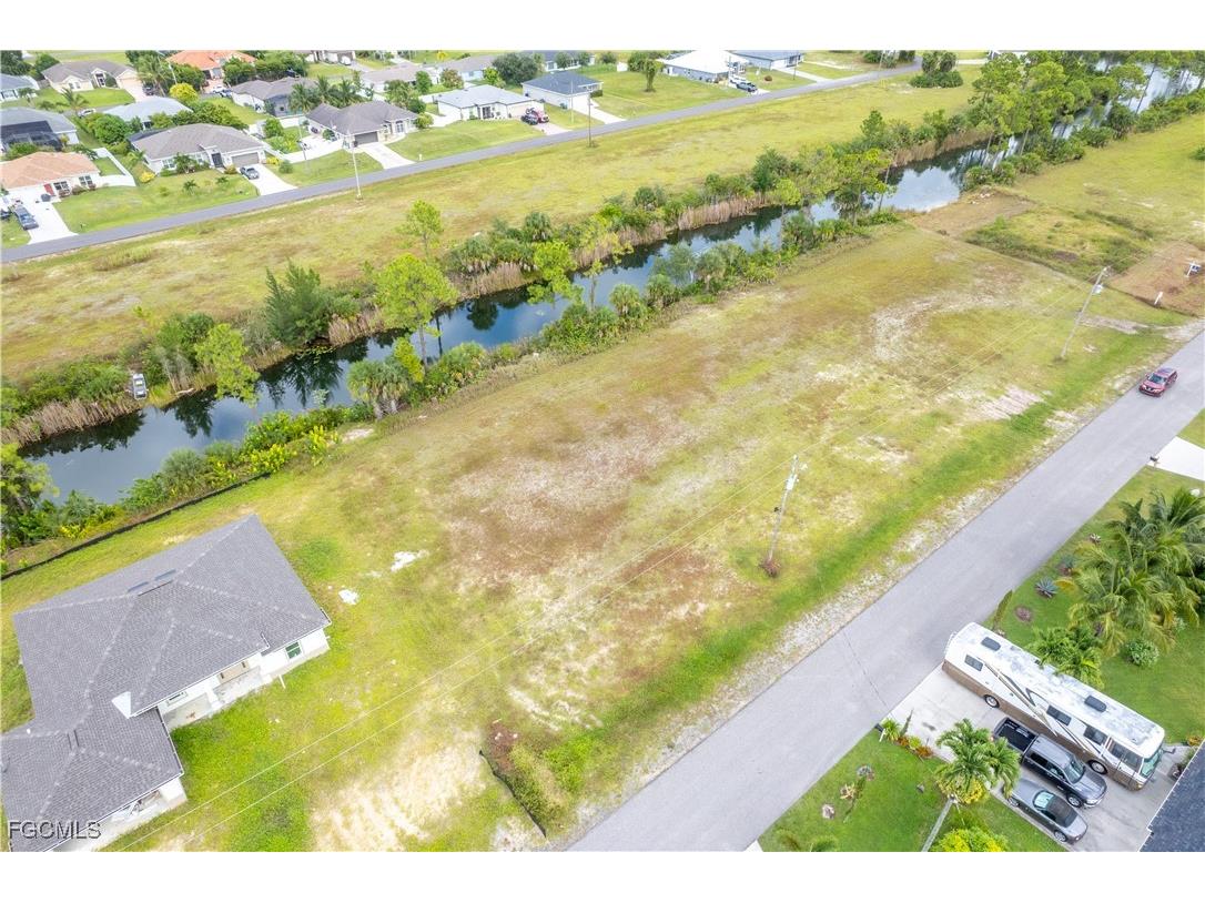 2213 NE 33rd Terrace Cape Coral FL 33909 2025013398 image11
