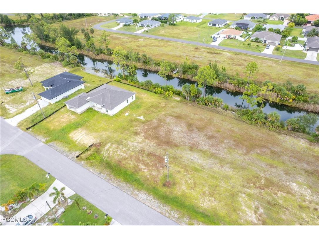 2213 NE 33rd Terrace Cape Coral FL 33909 2025013398 image12