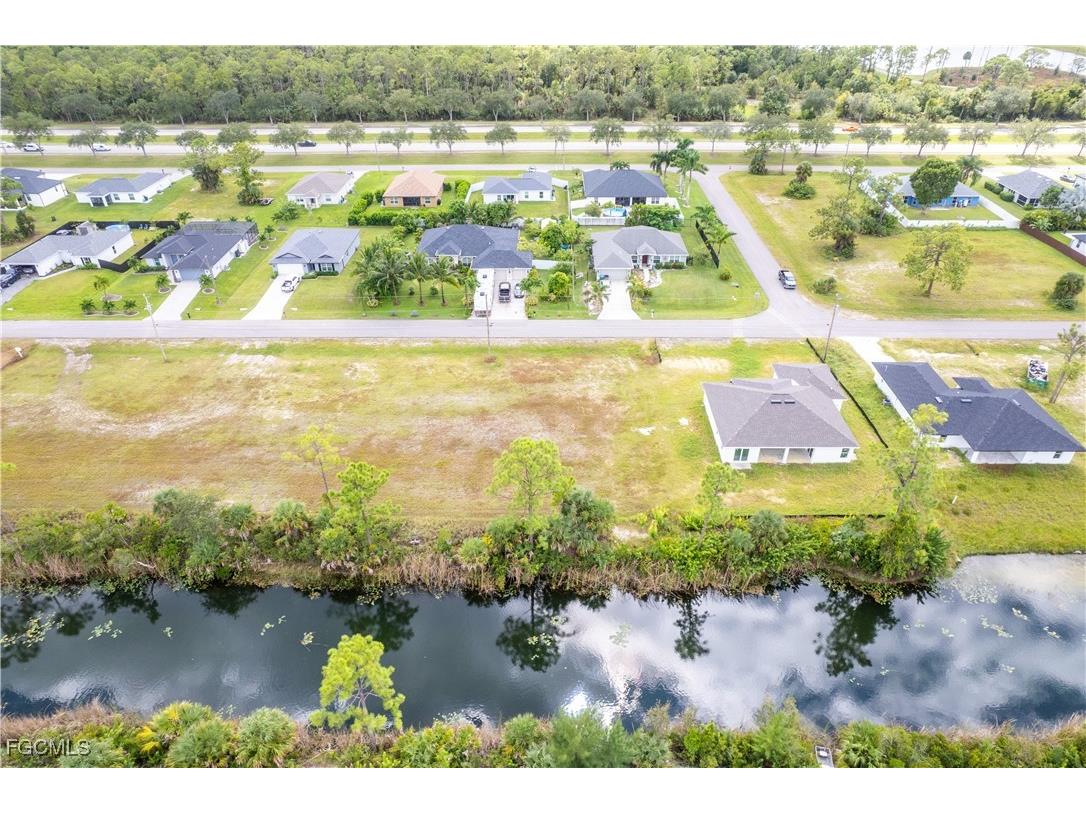 2213 NE 33rd Terrace Cape Coral FL 33909 2025013398 image4