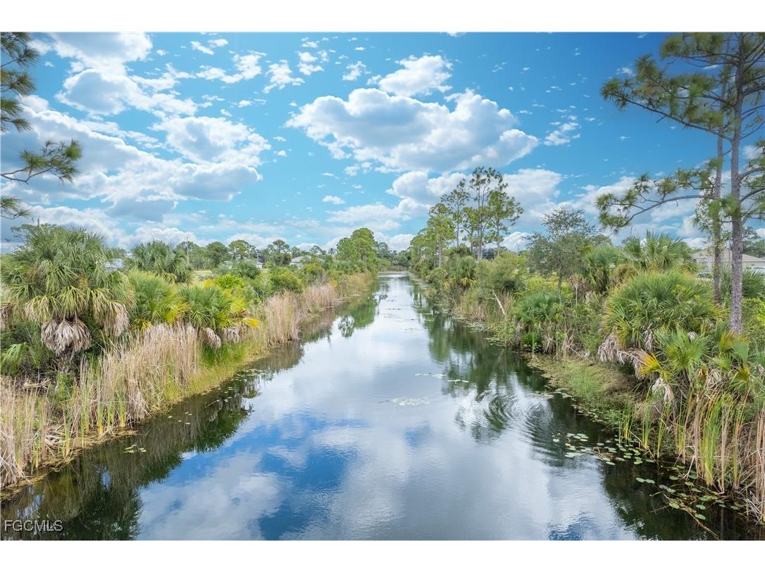 2213 NE 33rd Terrace Cape Coral FL 33909 2025013398 image5