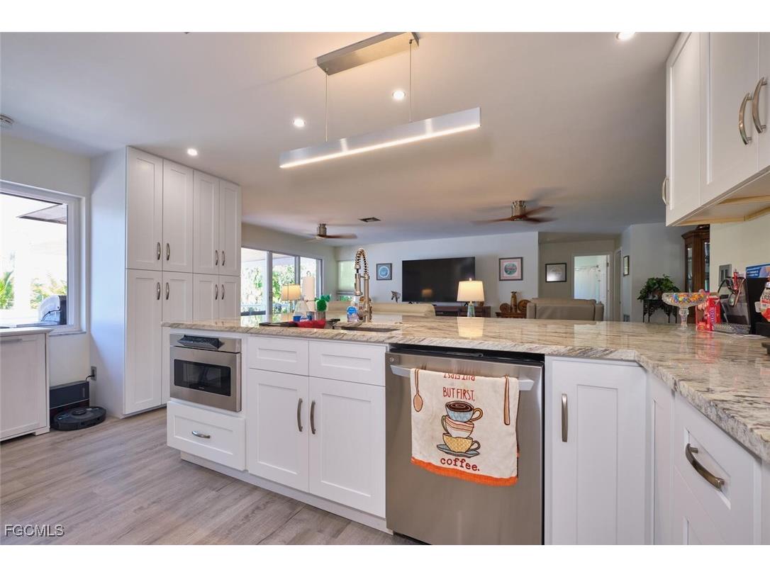 2213 River Pine Drive Fort Myers FL 33905 2026002667 image10