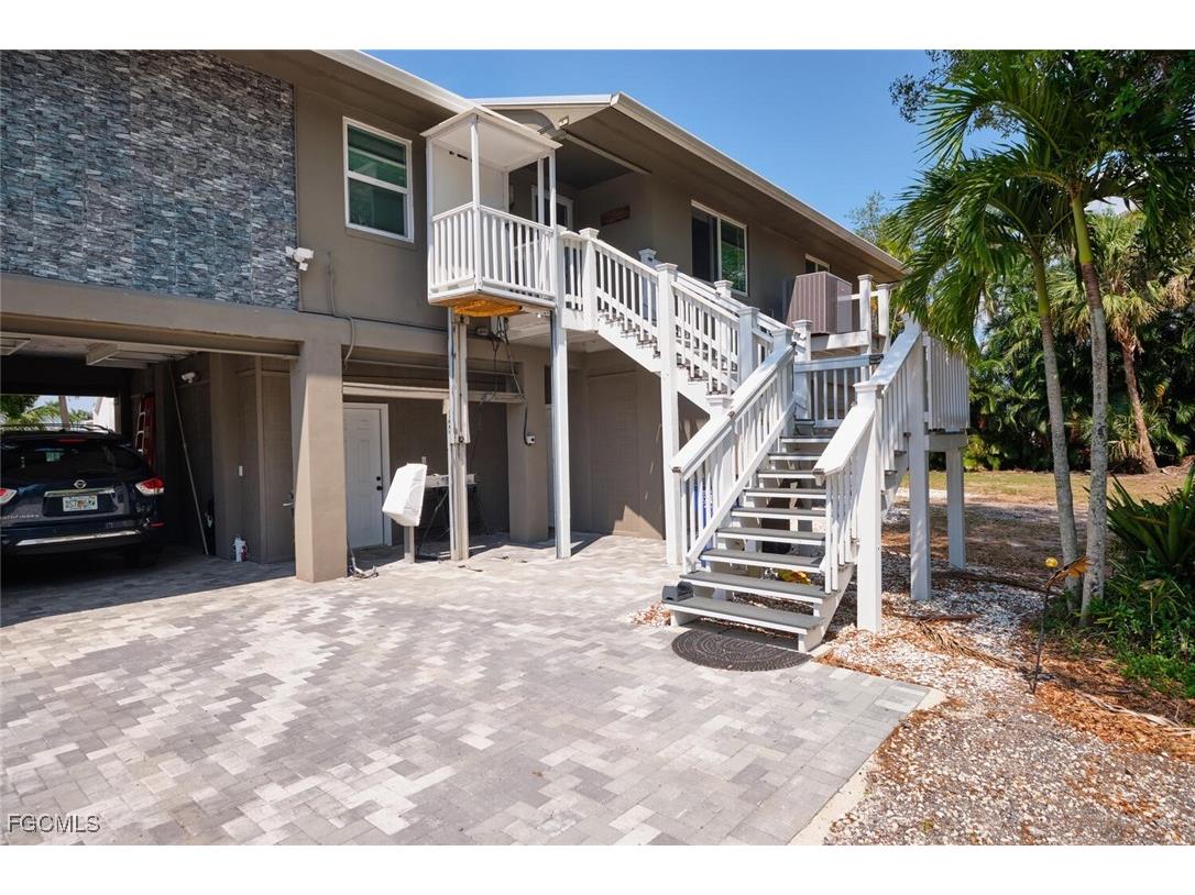 2213 River Pine Drive Fort Myers FL 33905 2026002667 image4