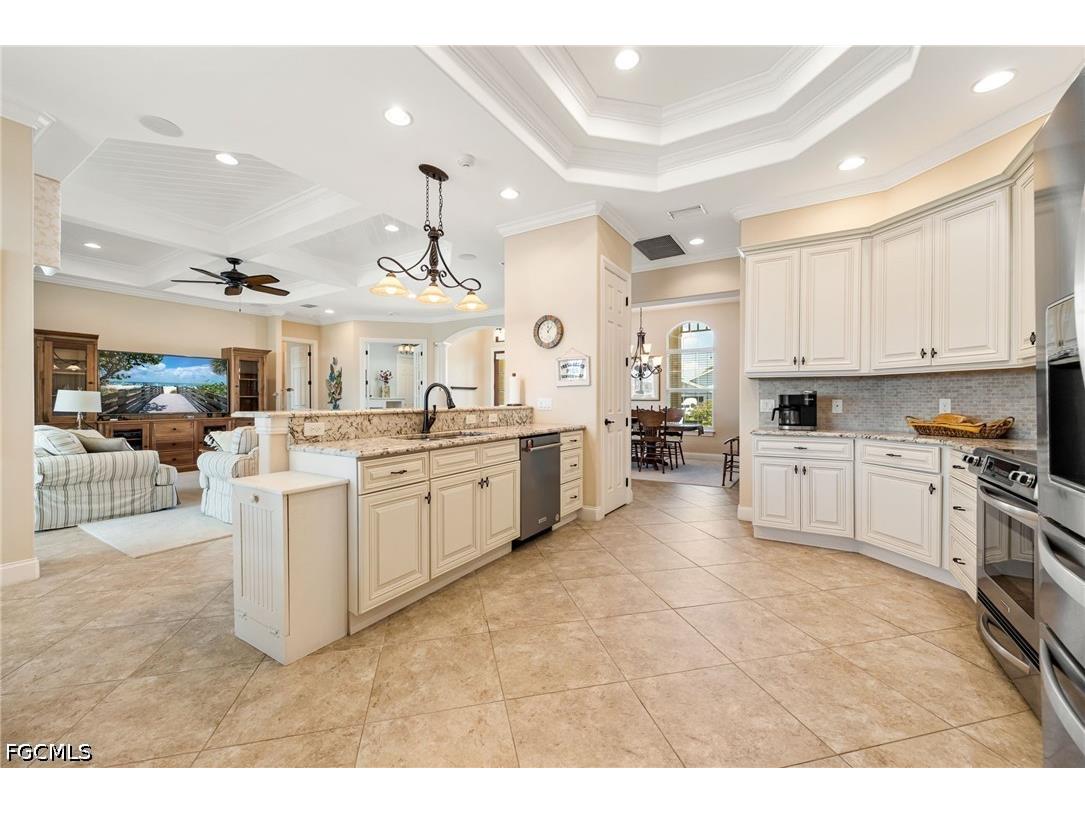 2213 SE 19th Avenue Cape Coral FL 33990 2026028598 image6