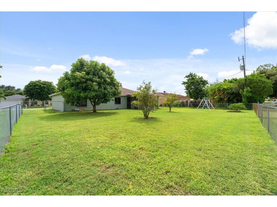 2213 SE 7th Street Cape Coral FL 33990 2025011731 image15