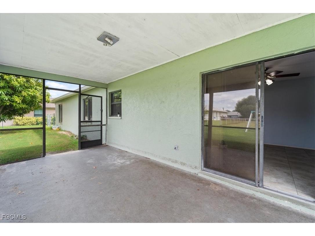 2213 SE 7th Street Cape Coral FL 33990 2025011731 image17