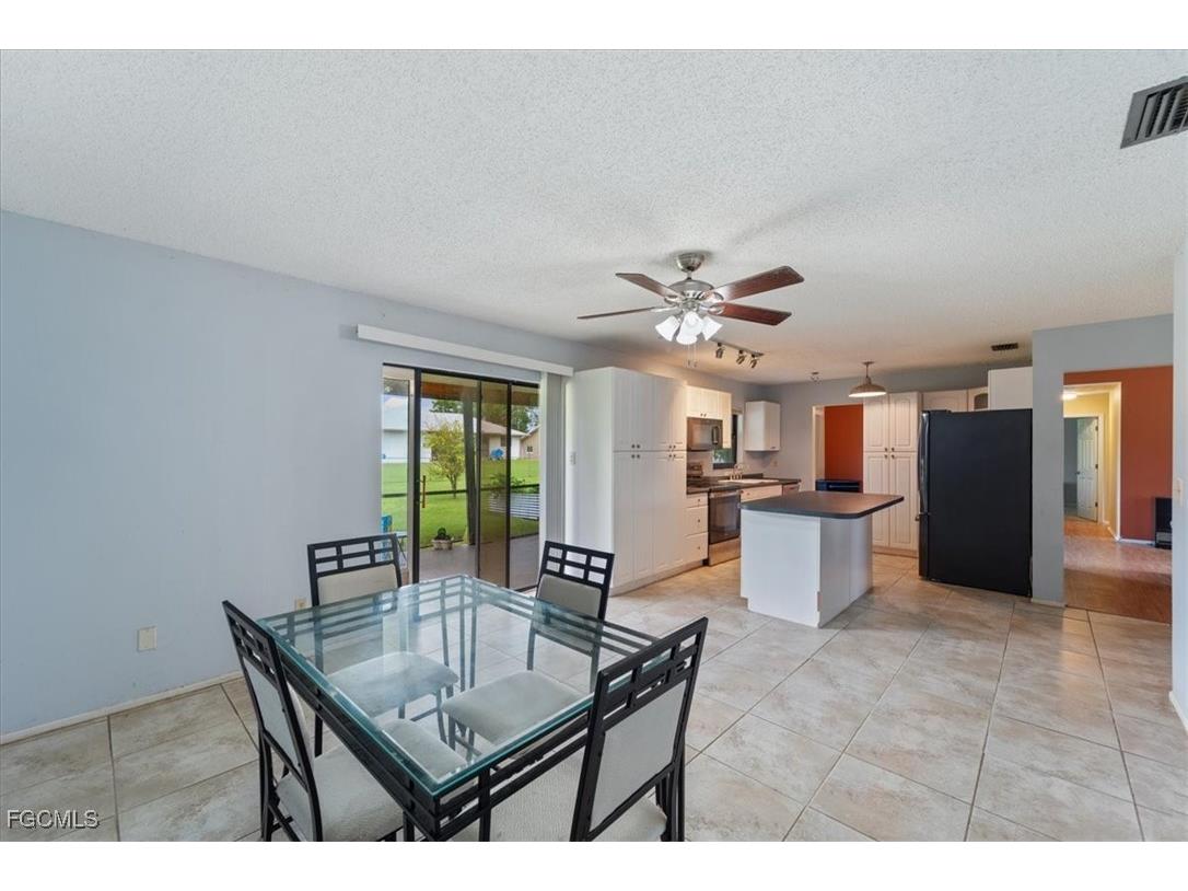 2213 SE 7th Street Cape Coral FL 33990 2025011731 image4
