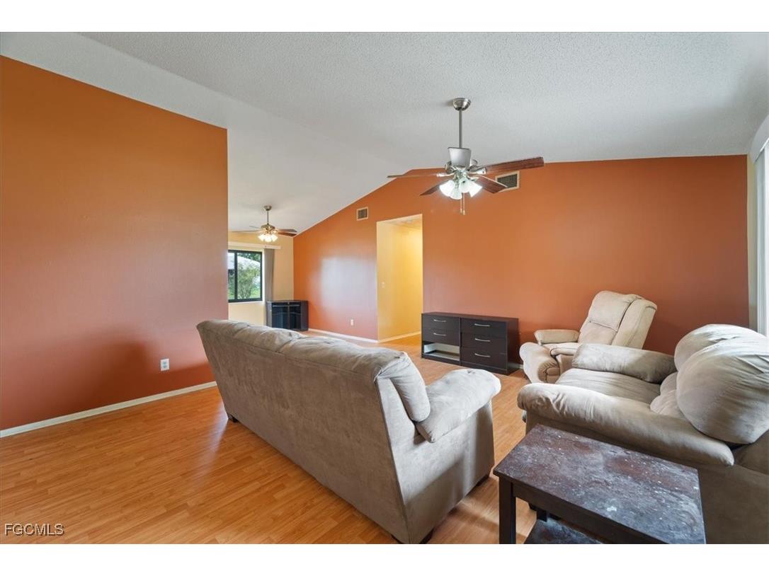 2213 SE 7th Street Cape Coral FL 33990 2025011731 image5