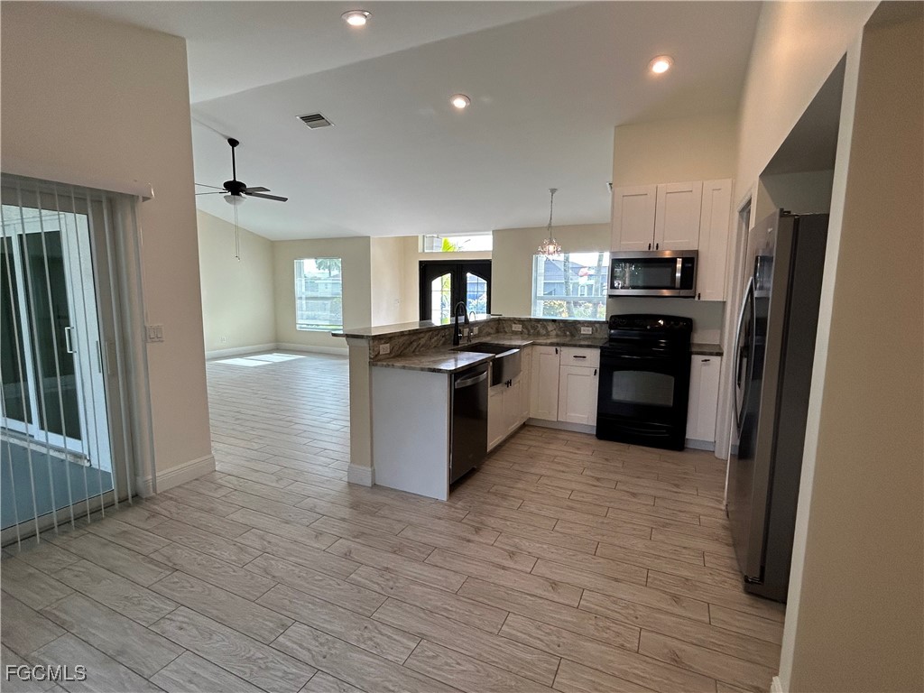 2213 SW 13th Street Cape Coral FL 33991 2025024172 image7