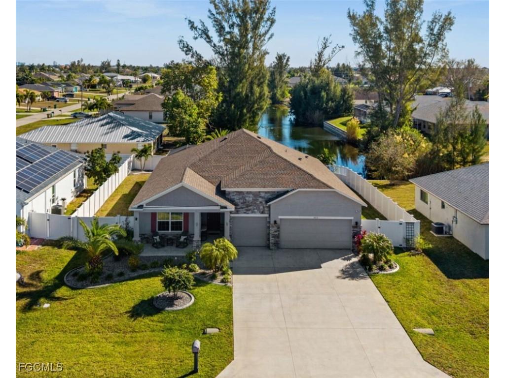 2213 SW 7th Place Cape Coral FL 33991 2026004671 image1