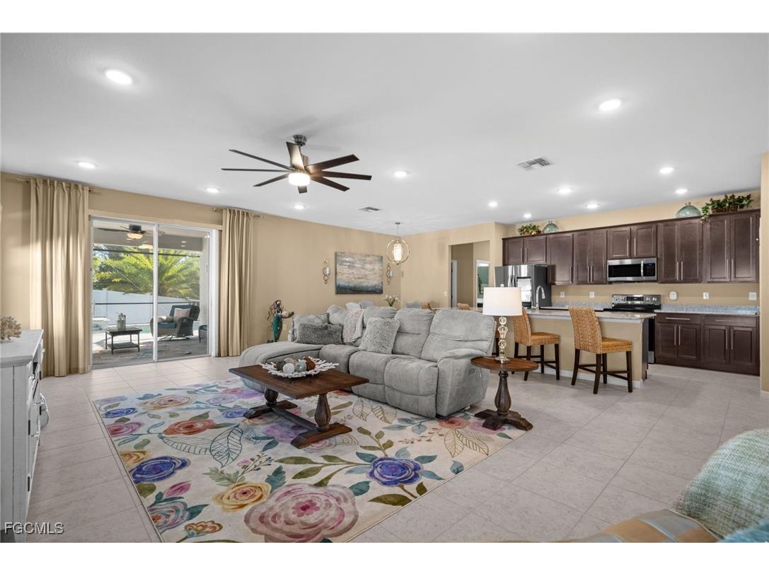 2213 SW 7th Place Cape Coral FL 33991 2026004671 image10
