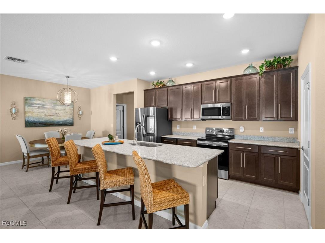 2213 SW 7th Place Cape Coral FL 33991 2026004671 image11