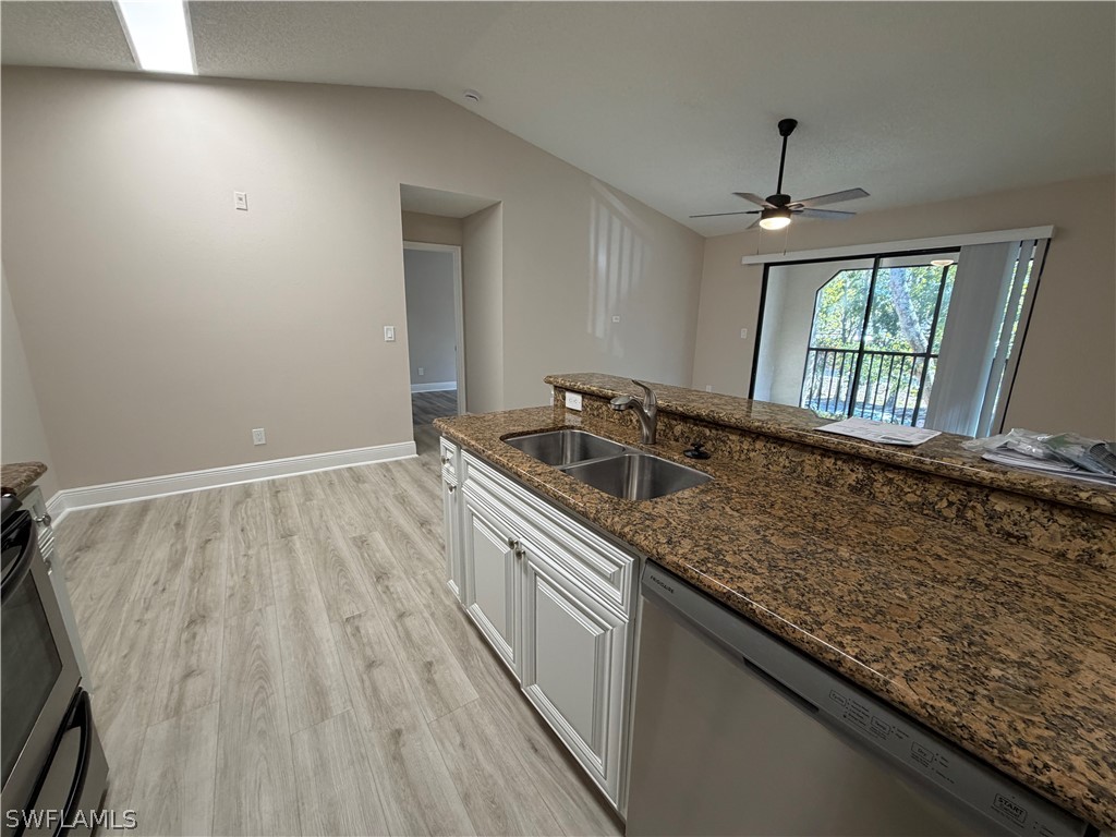 2214 Arbour Walk Circle #2023 Naples FL 34109 226006692 image10