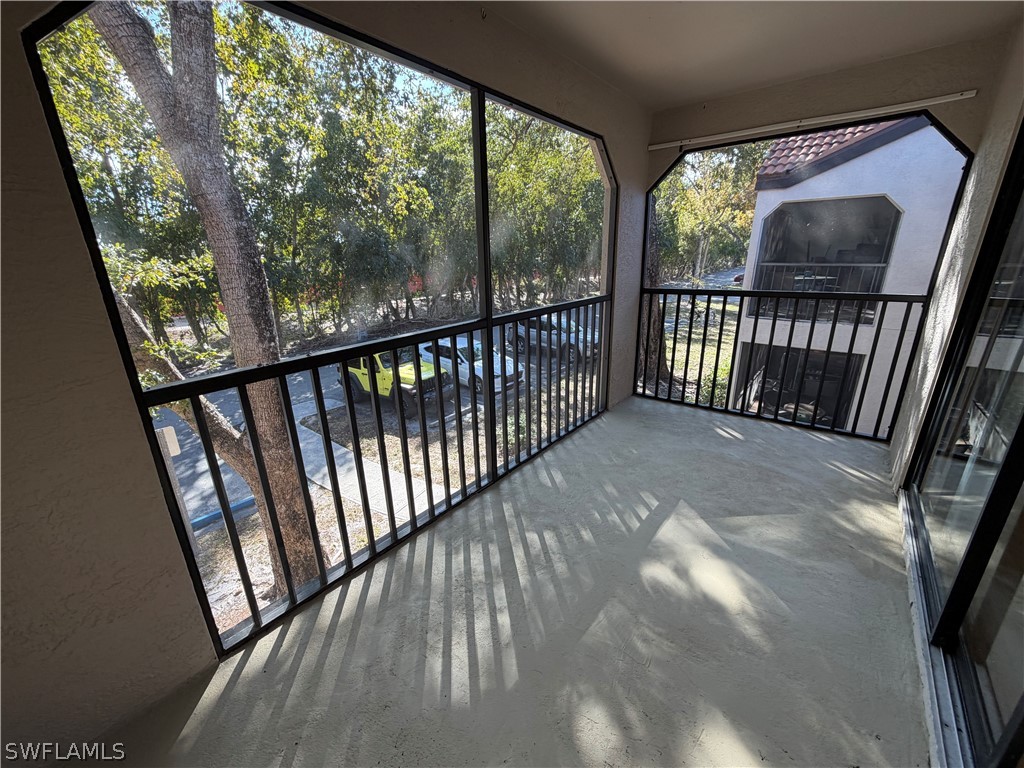 2214 Arbour Walk Circle #2023 Naples FL 34109 226006692 image16