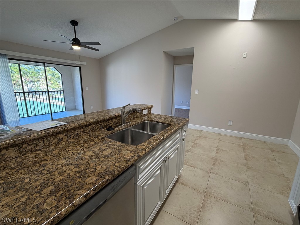 2214 Arbour Walk Circle #2024 Naples FL 34109 226006757 image10