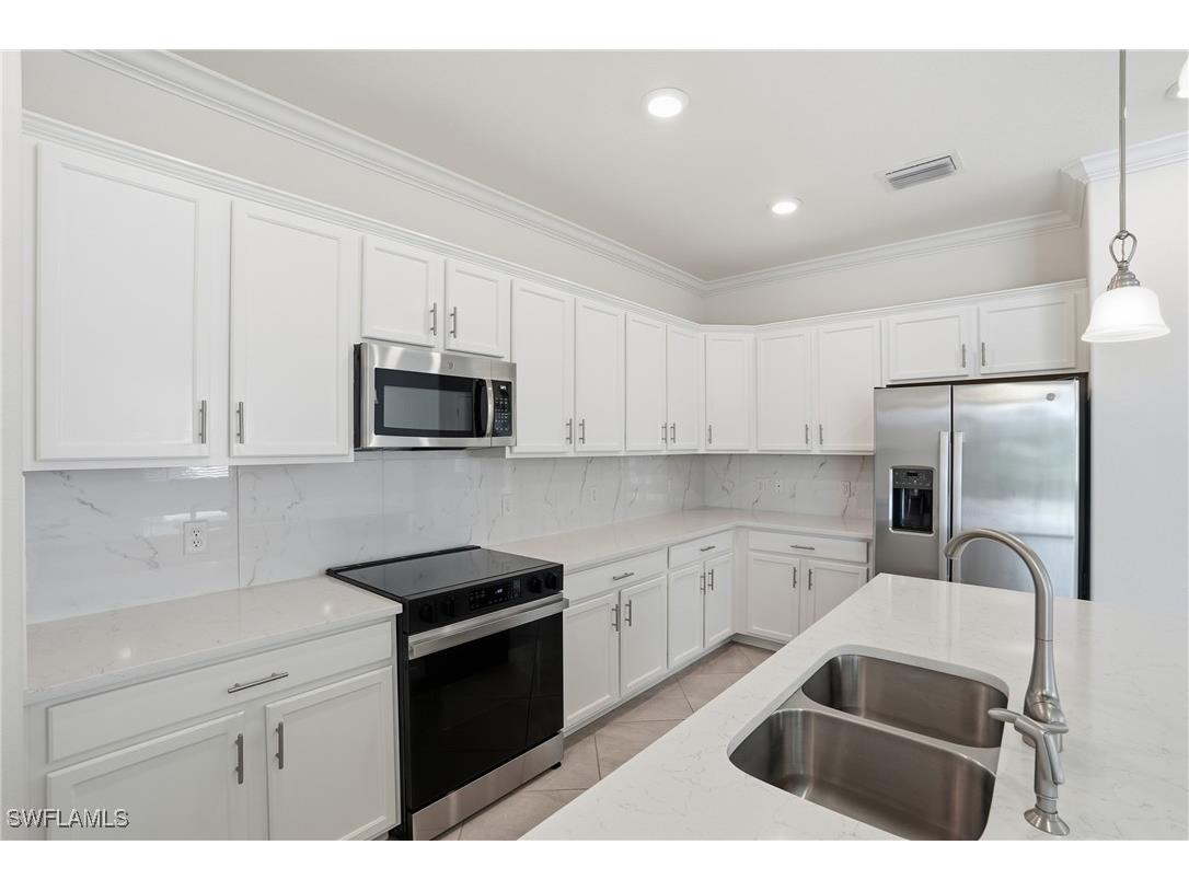 2214 Cara Cara Way Naples FL 34120 225065586 image4