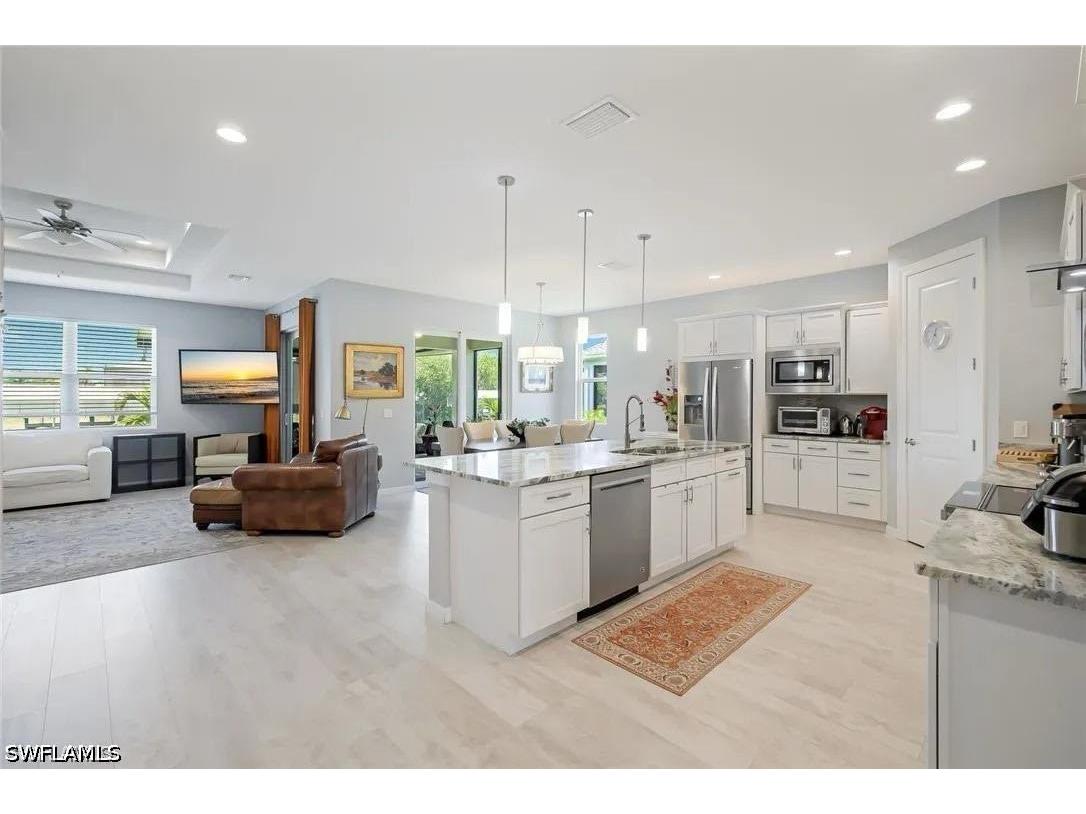 2214 Isle Of Pines Avenue Fort Myers FL 33905 226018060 image11