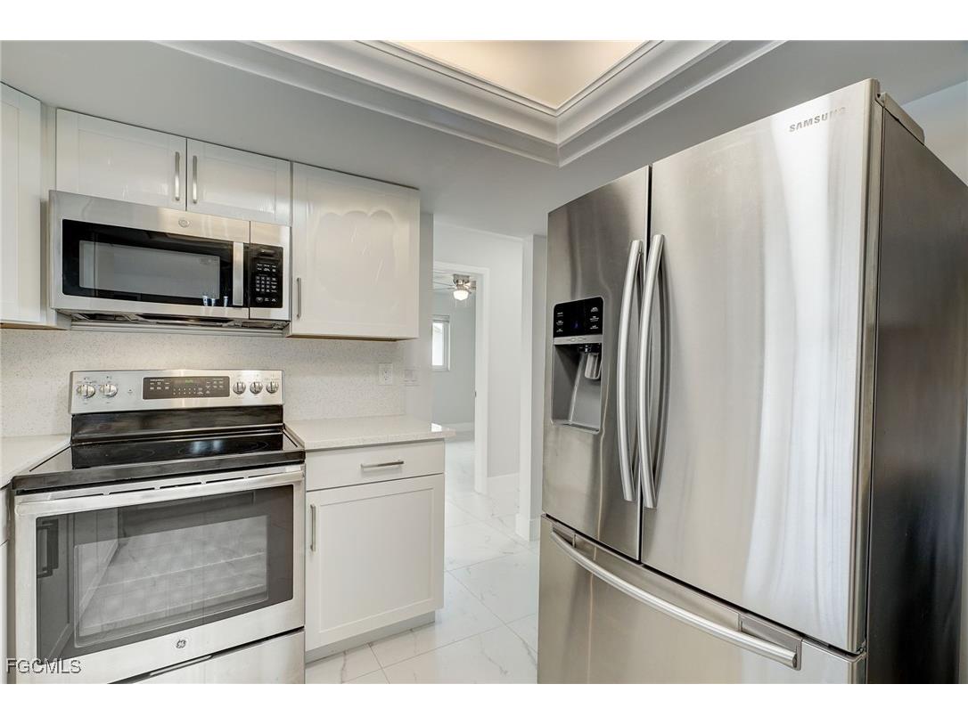 2214 SE 13th Street Cape Coral FL 33990 2026006437 image12