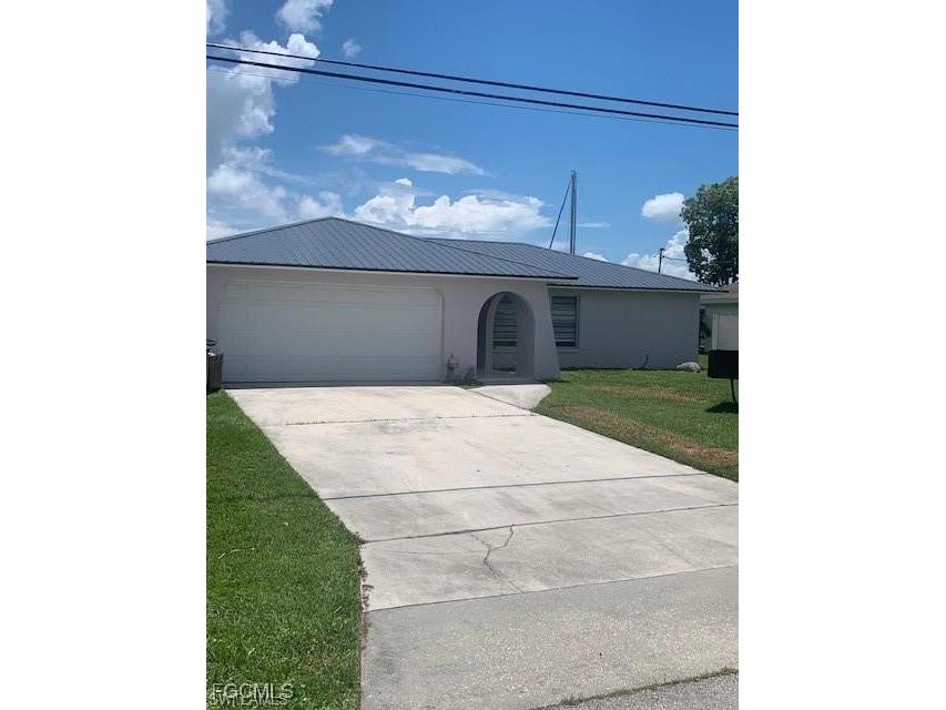 2214 SE 14th Terrace Cape Coral FL 33990 2025006248 image1