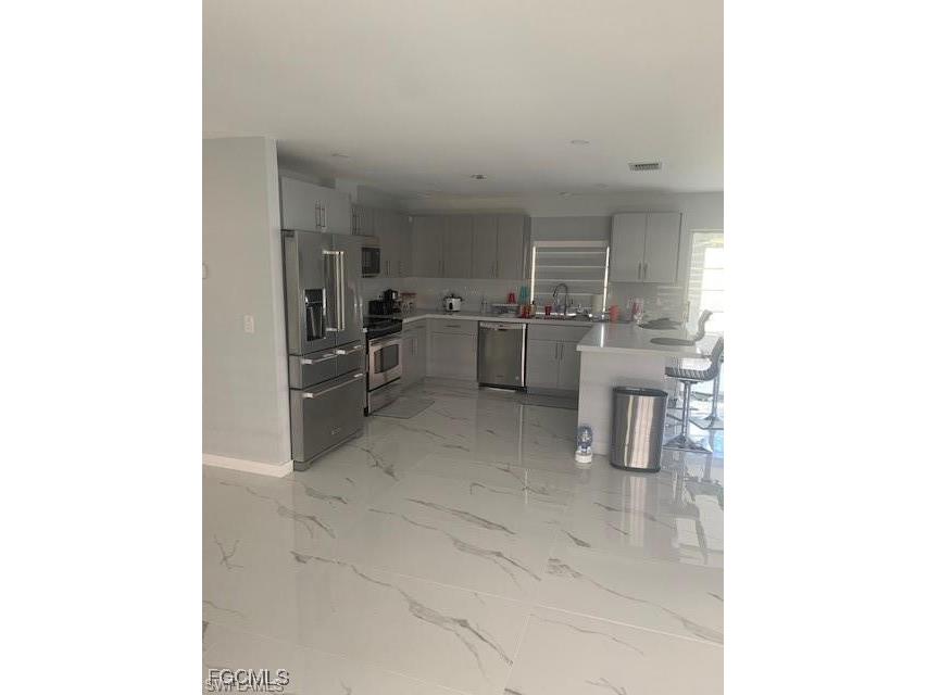 2214 SE 14th Terrace Cape Coral FL 33990 2025006248 image4