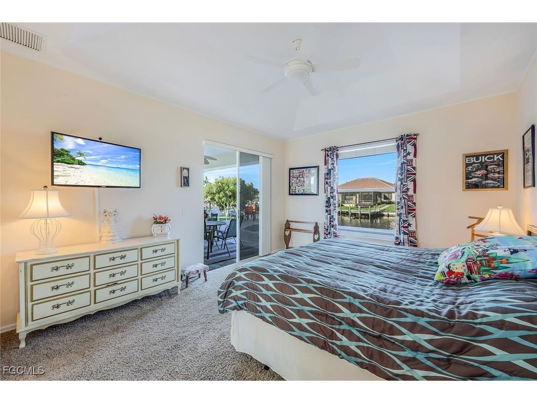 2214 SE 19th Place Cape Coral FL 33990 2025018222 image6