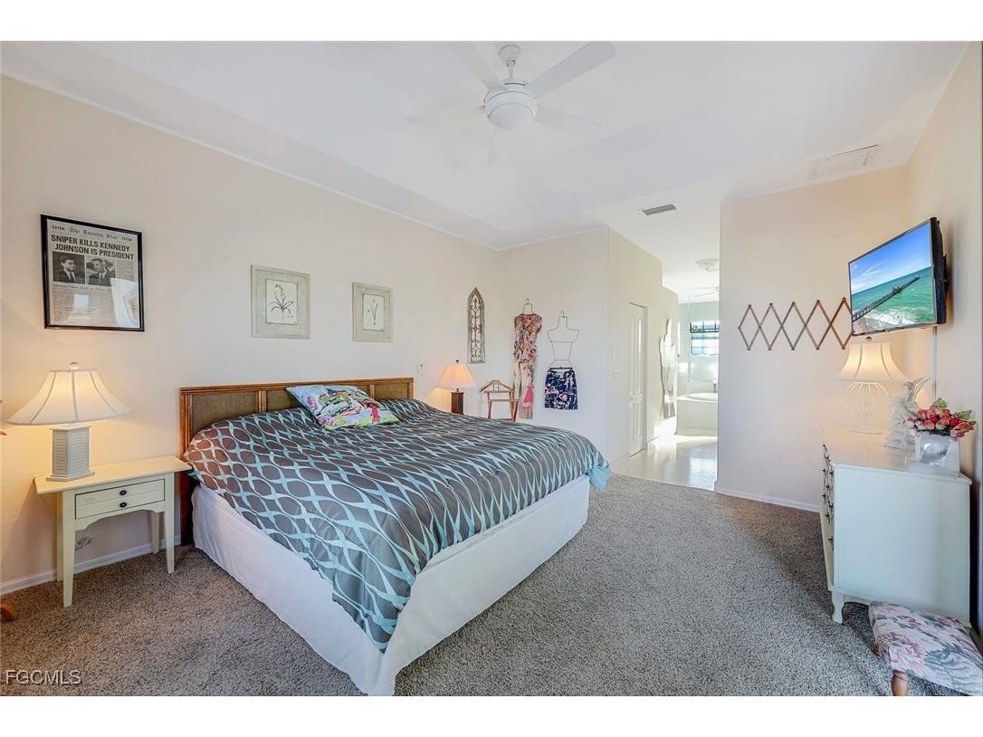 2214 SE 19th Place Cape Coral FL 33990 2025018222 image7