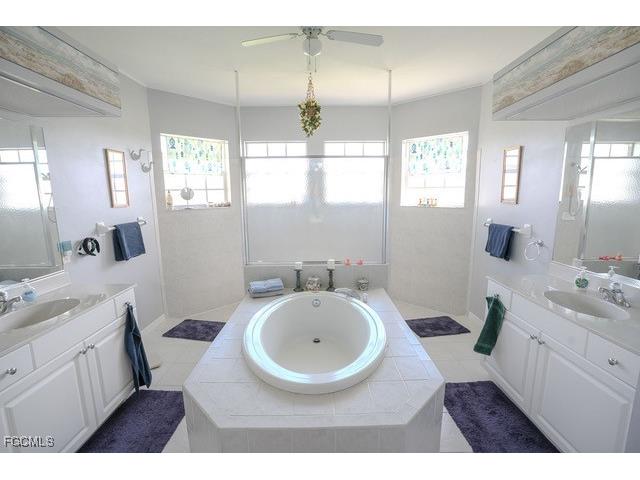 2214 SE 19th Place Cape Coral FL 33990 2025018222 image8