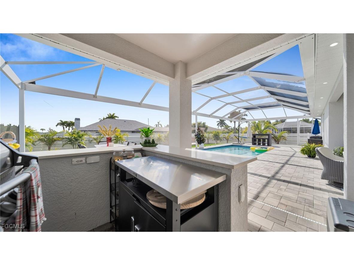 2214 SE 27th Terrace Cape Coral FL 33904 2026002170 image15