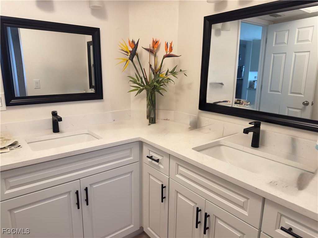 2215 Channel Way North Fort Myers FL 33917 2025004401 image22