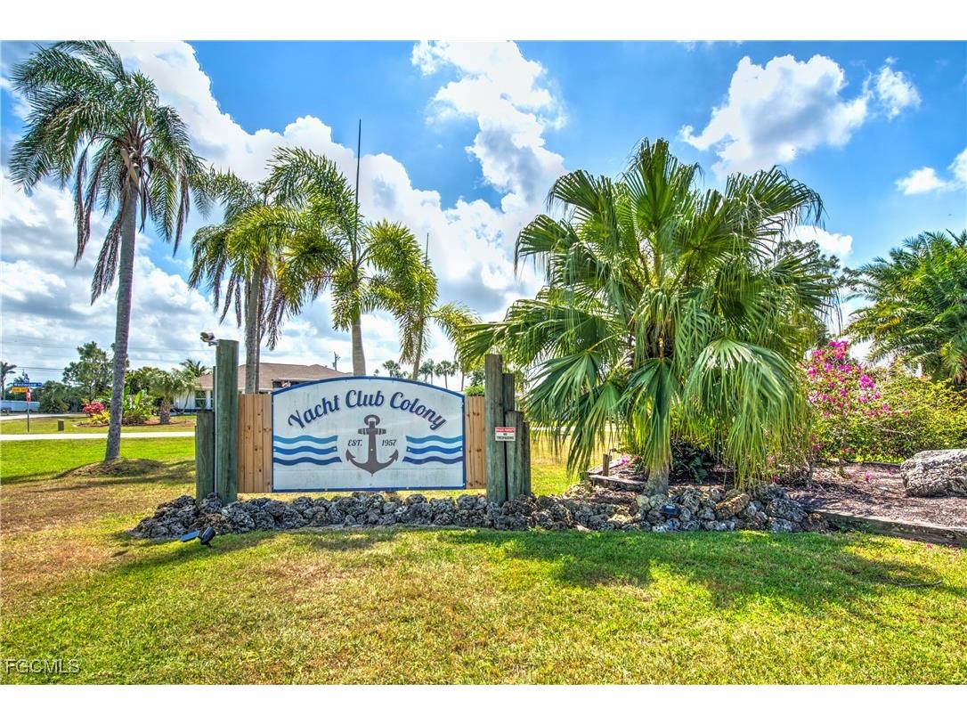 2215 Channel Way North Fort Myers FL 33917 2025004401 image34