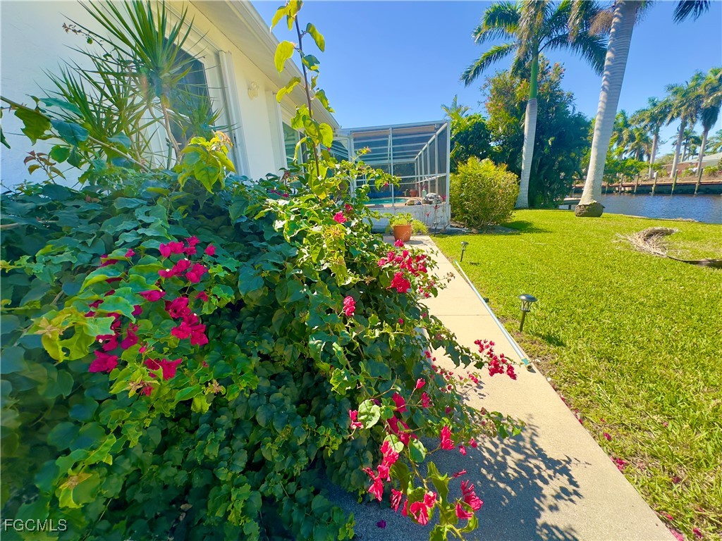 2215 Channel Way North Fort Myers FL 33917 2025004401 image6