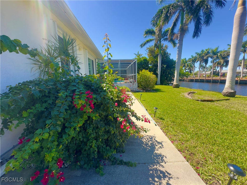 2215 Channel Way North Fort Myers FL 33917 2025004401 image8