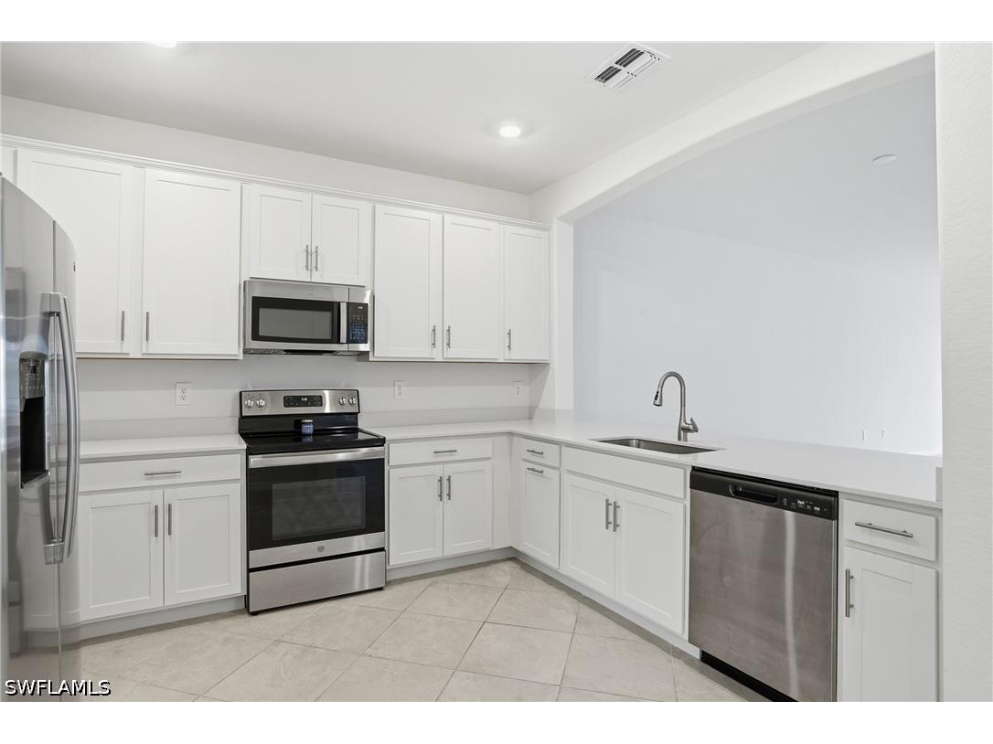 2215 Dragonfruit Way Naples FL 34120 226021170 image18