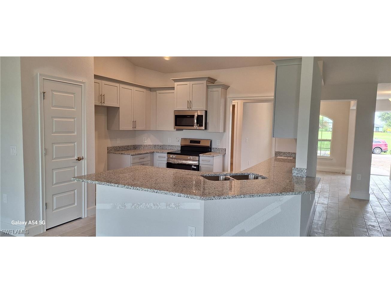 2215 NE 22nd Place Cape Coral FL 33909 225037935 image3